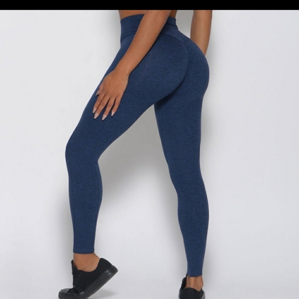 Bombshell heavenly leggings in sapphire blue!